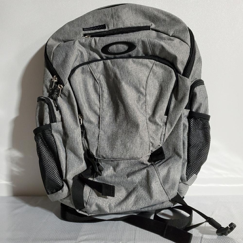 Oakley Blade 30 Backpack Heather Grey W/ 15" Lapto